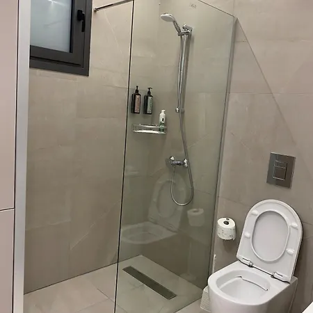 Mall View Modern Penthouse דירה *