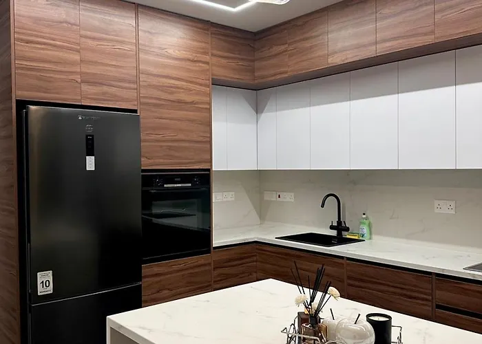 Mall View Modern Penthouse Apartmán